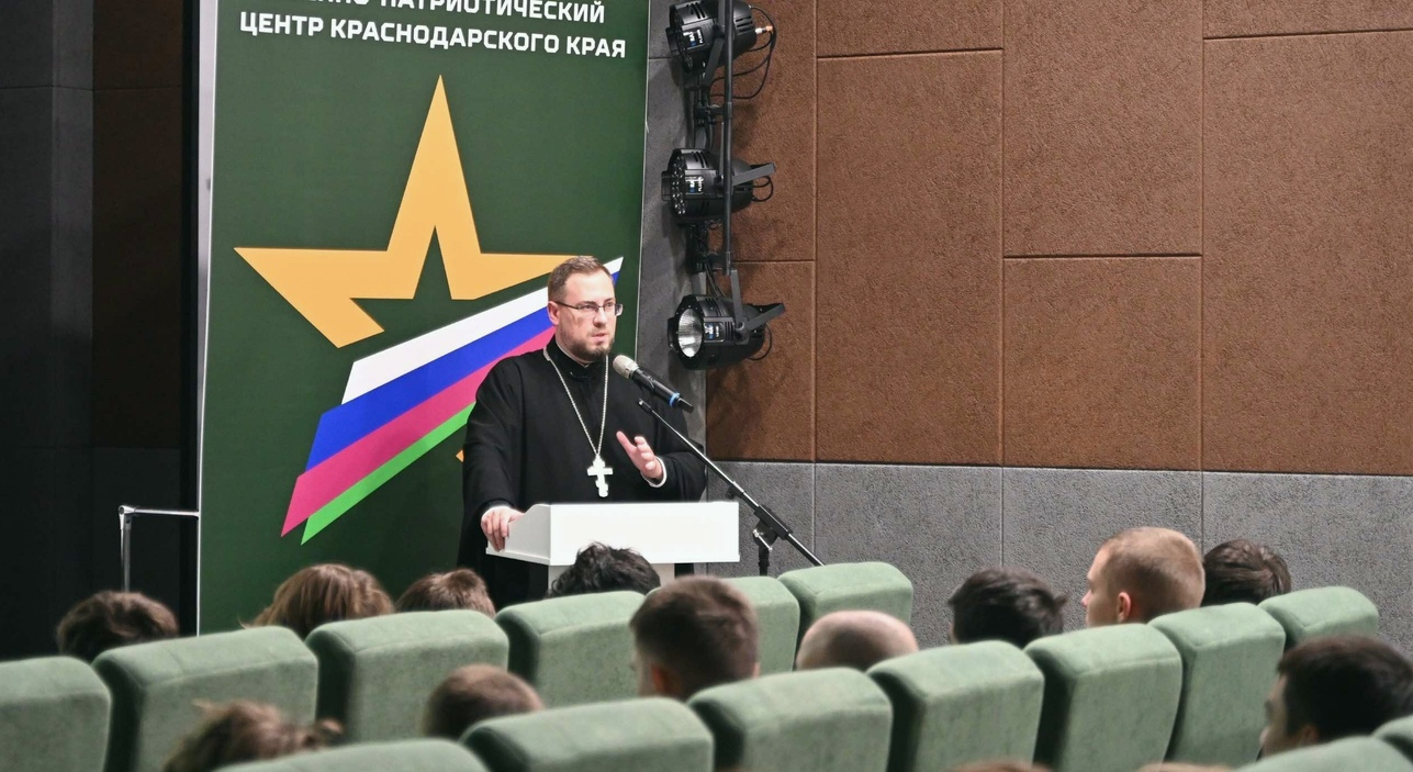 Духовные труды в центре «Патриот» продолжаются