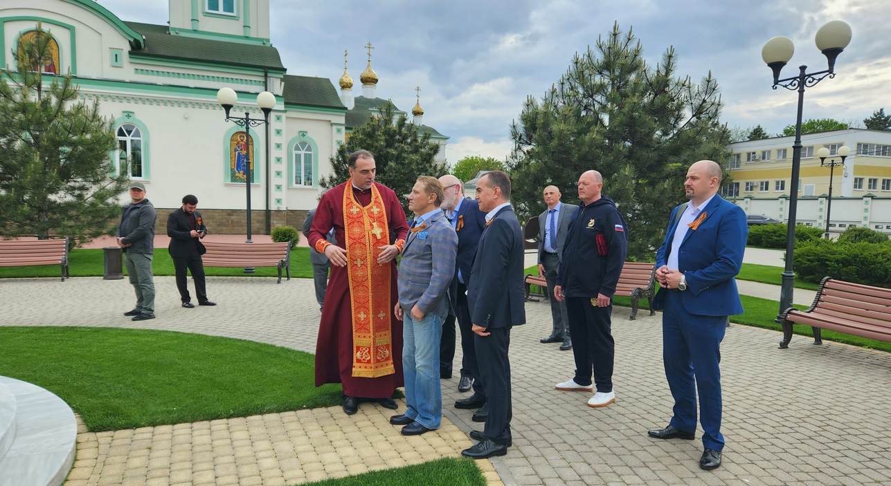 Храм Святой Троицы посетил Борис Ротенберг