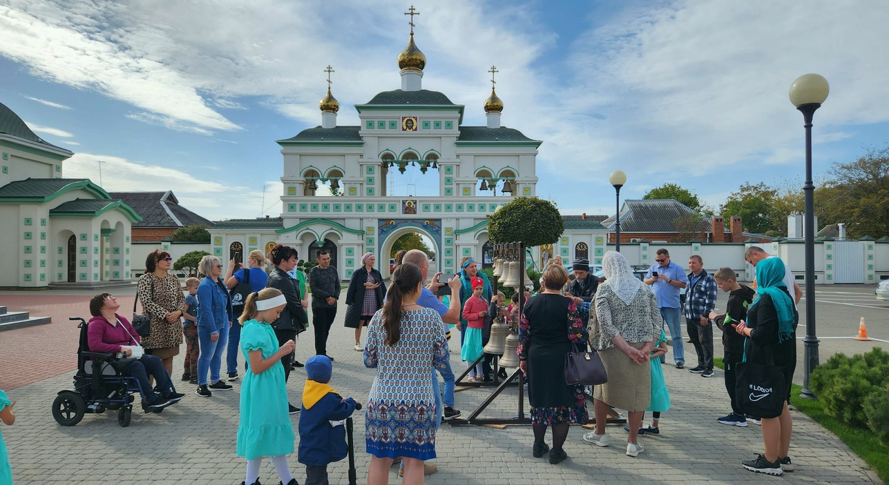 На Троицкой площади состоялся мастер-класс по колокольному звону
