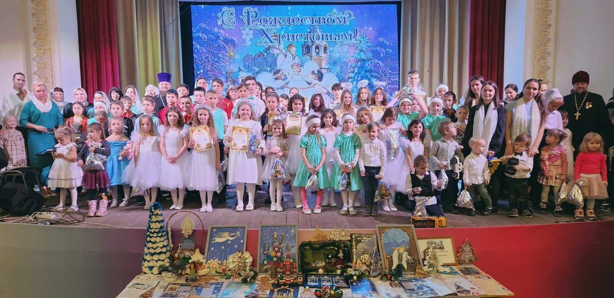 В Динской состоялся Рождественский концерт - видео