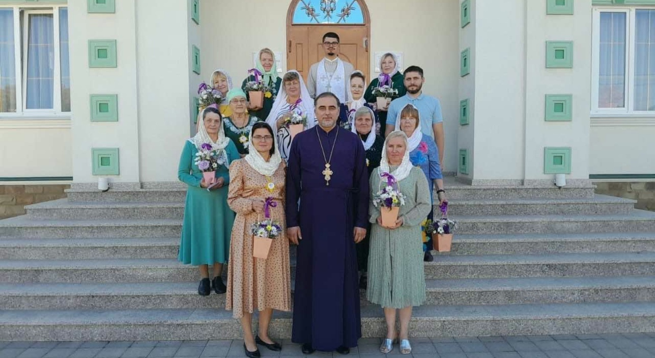 Учитель меняет мир знаниями своих учеников