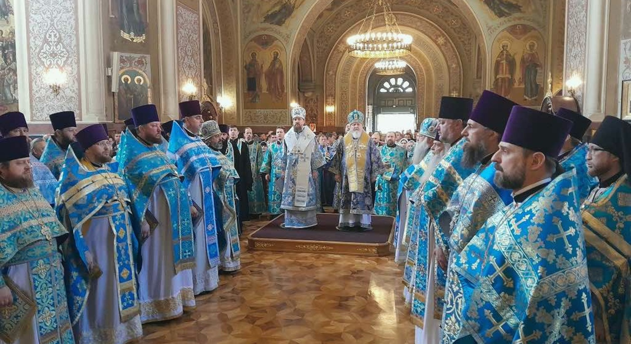 Благочинный Динского округа протоиерей Иоанн Лапко принял участие в прощальной Литургии с митрополитом