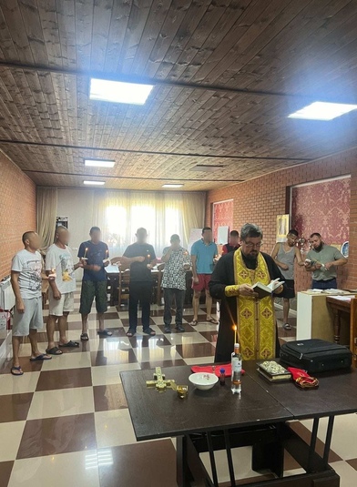 Священник посетил центр ресоциализации имени преподобного Александра Пересвета