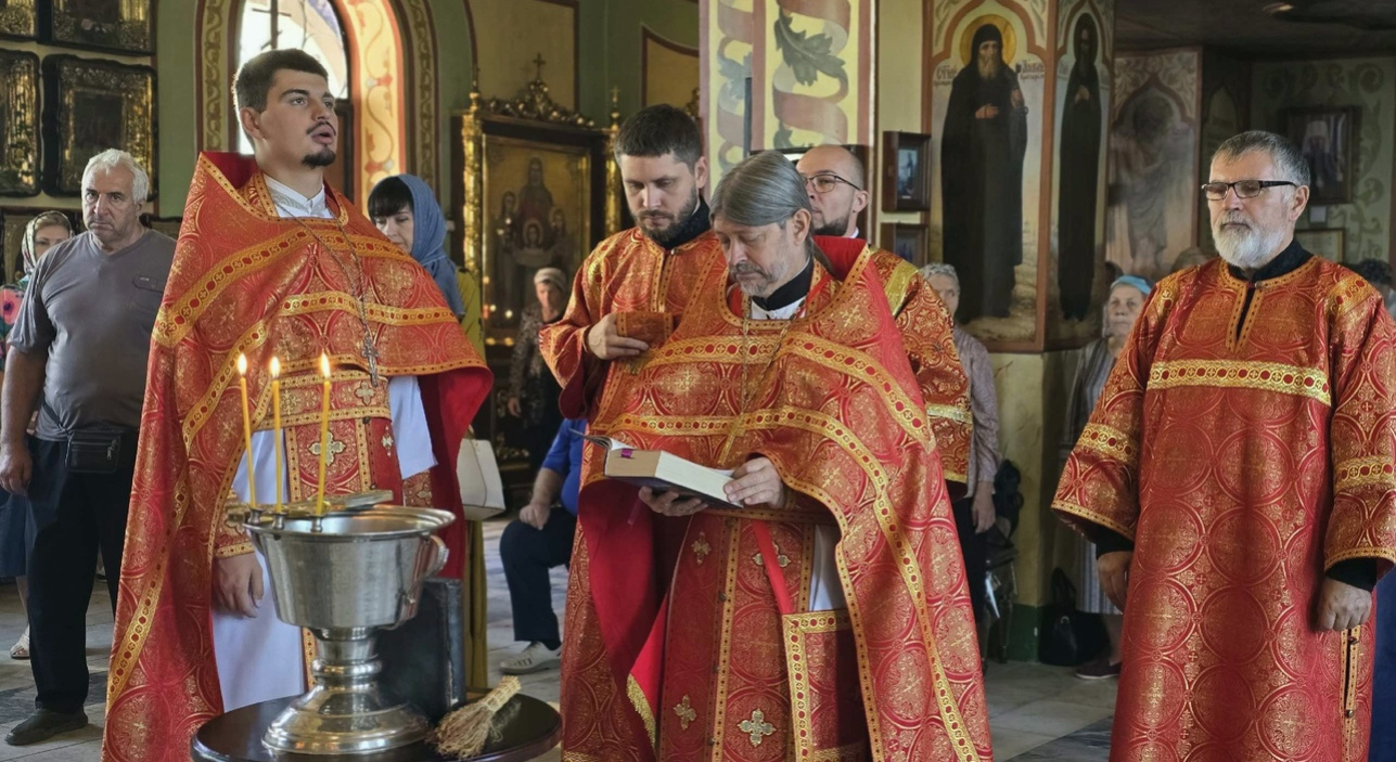 В день Усекновения главы Иоанна Предтечи в храме совершили молебен о трезвости