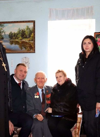 В Мичуринском поселении поздравили ветерана ВОВ