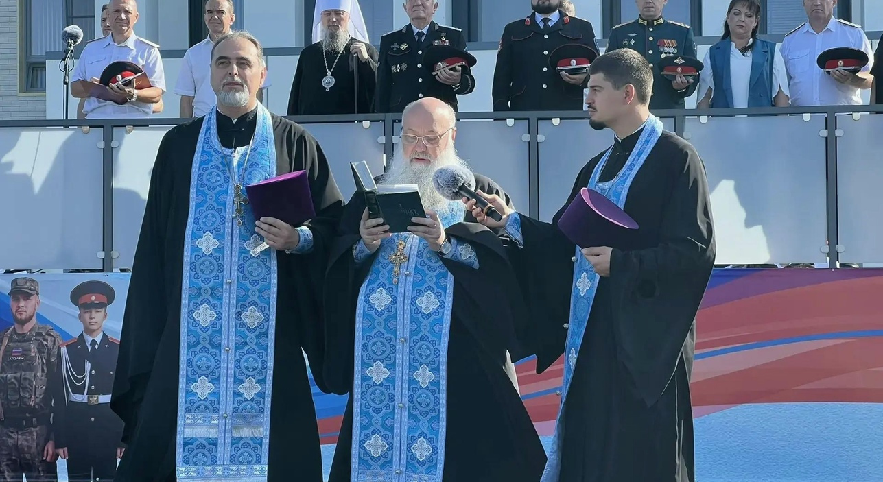 В День знаний благочинный Динского округа принял участие в открытии нового Кубанского кадетского корпуса