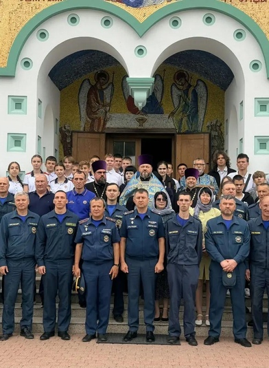 В храме Святой Троицы станицы Динской молитвенно почтили икону Божией Матери «Неопалимая Купина»
