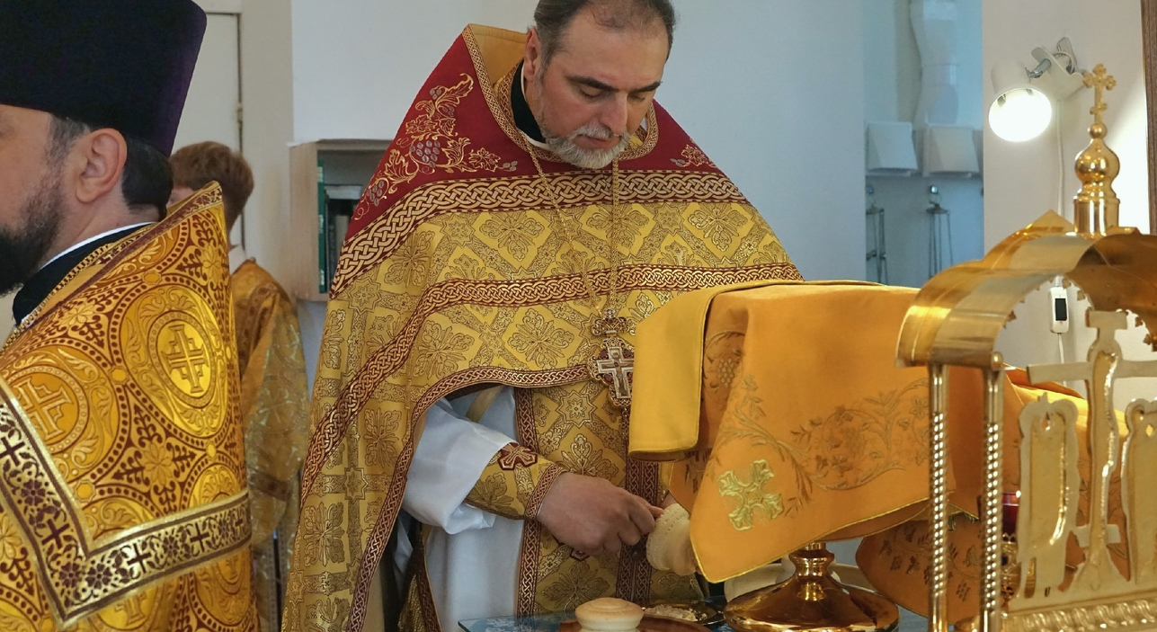 На престольном празднике в Апшеронске: настоятель нашего храма молился в соборе «Нерушимая Стена»