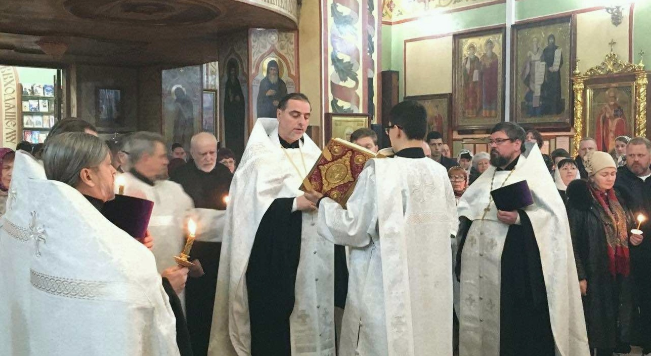 В храме Святой Троицы совершили молебен на Новолетие