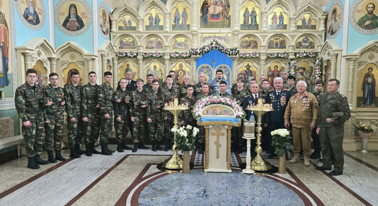 В храме Введения во храм Пресвятой Богородицы станицы Динской почтили память Героев Отечества