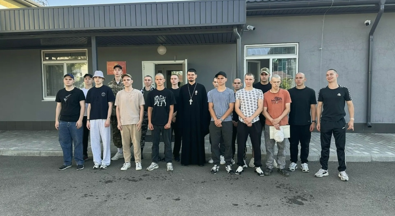 Напутствие призывникам в Динском районе