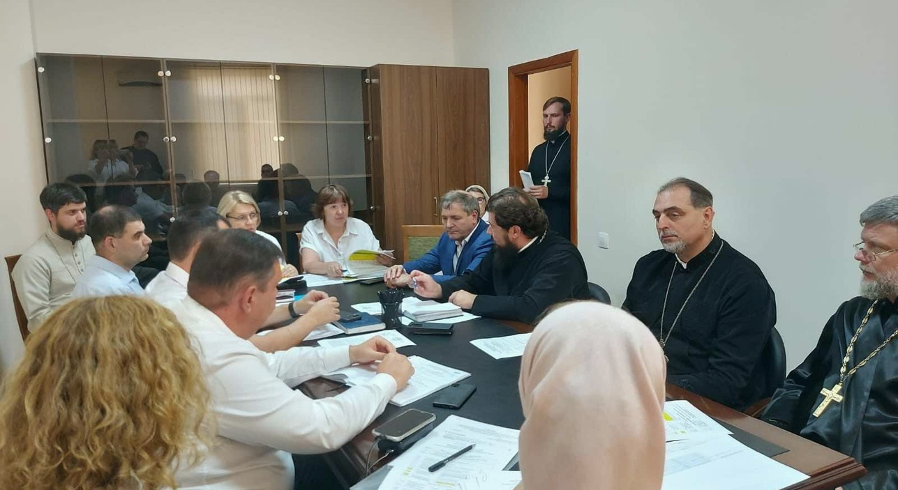 Благочинный Динского округа принял участие в собрании, посвящённом конкурсу «За нравственный подвиг учителя»