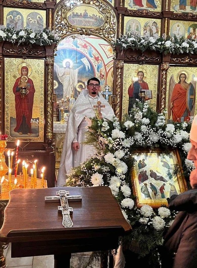 Христос рождается — славите!