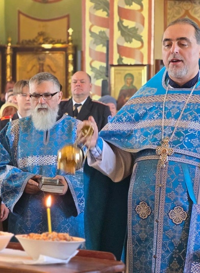 В храме Святой Троицы совершили панихиду в память о воинах-интернационалистах