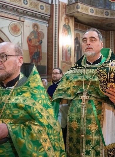 Благочинный протоиерей Иоанн Лапко сослужил митрополиту Филиппу на Литургии в день памяти святителя Филиппа Московского