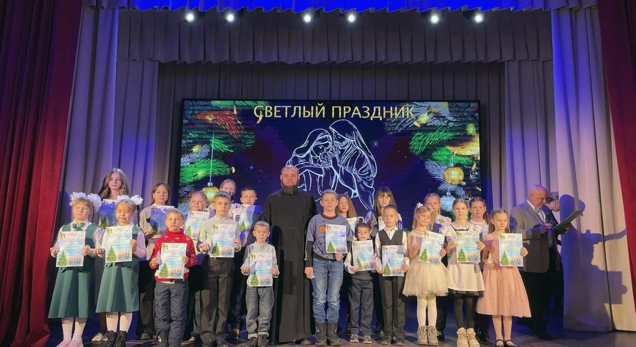 В Динском доме творчества наградили победителей рождественского конкурса