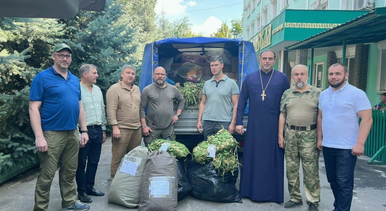 Благочинный Динского округа отвез гуманитарную помощь в Луганскую Народную Республику
