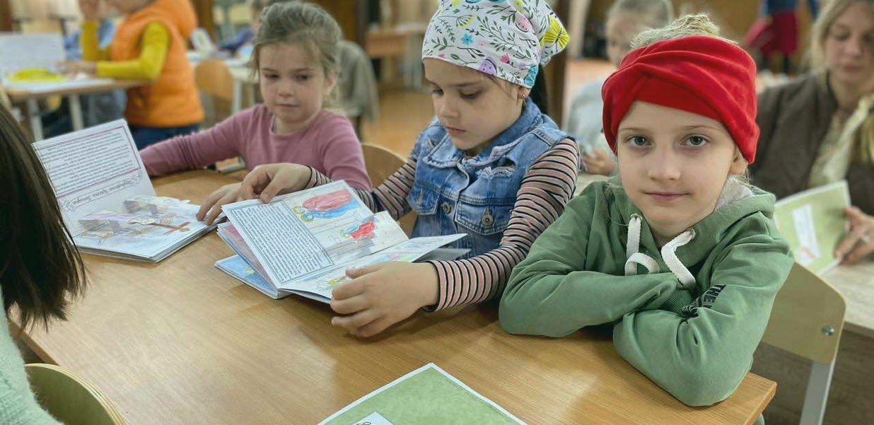 Ученики воскресной школы станицы Пластуновской сделали книгу - видео