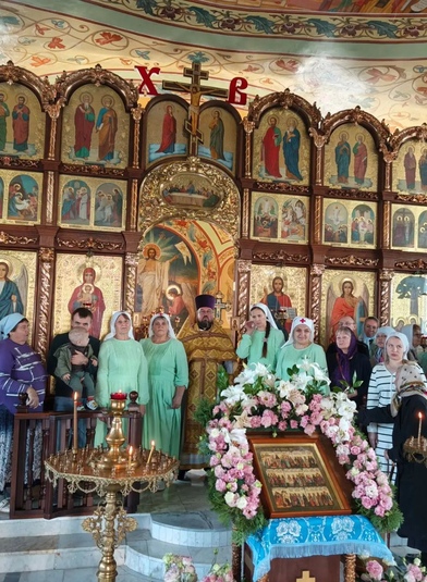 В храме Святой Троицы совершена сестринская Литургия