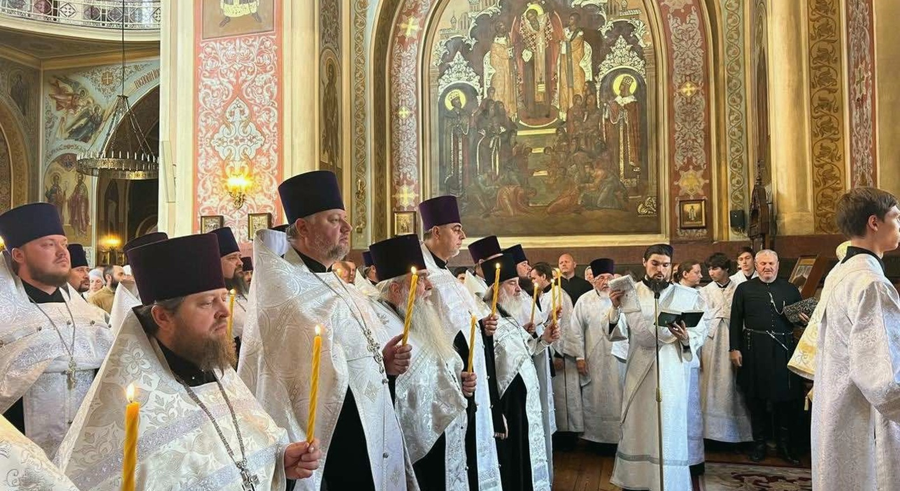 Благочинный Динского округа принял участие в панихиде по приснопамятному митрополиту Исидору и молился за упокой своего брата священника Александра Лапко