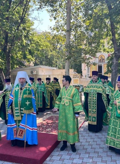Благочинный Динского округа принял участие в праздничном молебне в День семьи, любви и верности