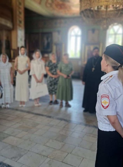 Храм Святой Троицы поддержал акцию Госавтоинспекции, посвященную ответственности взрослых за безопасность детей на дорогах