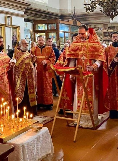 Благочинный возглавил заупокойное Богослужение в 40-й день со дня кончины протоиерея Сергия Максимца