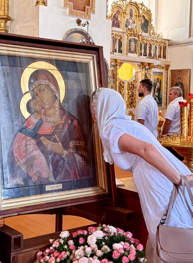 Праздничное богослужение в день Сретения Владимирской иконы Божией Матери