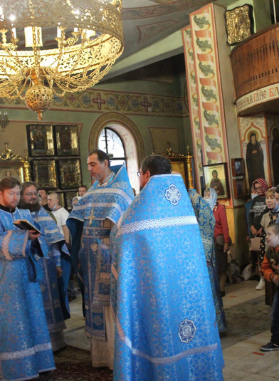 Праздничная Литургия в Рождество Пресвятой Богородицы