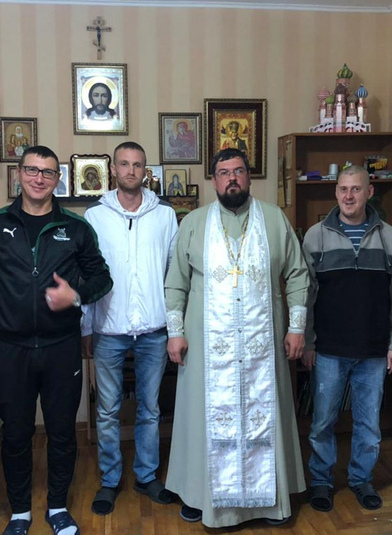 Священник поздравил воспитанников Центра ресоциализации с Рождеством Богородицы